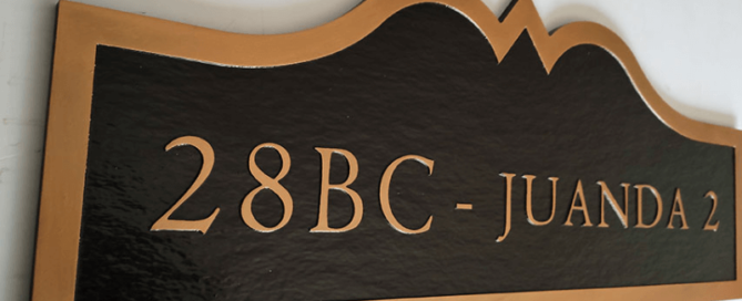 7 Benefits of Engraved Plaques